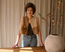 Load image into Gallery viewer, Sheepskin Waistcoat Scallop