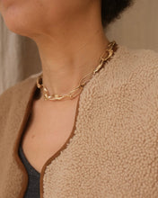 Load image into Gallery viewer, Sheepskin Waistcoat Scallop