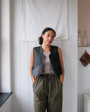 Load image into Gallery viewer, Sheepskin Waistcoat Scallop