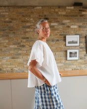 Load image into Gallery viewer, Tallulah Pleated Sleeve Blouse