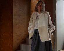 Load image into Gallery viewer, Sheepskin Jacket Cream