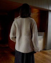 Load image into Gallery viewer, Sheepskin Jacket Cream