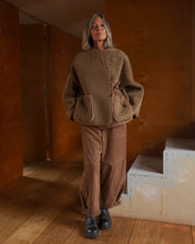 Load image into Gallery viewer, Sheepskin Jacket Tobacco