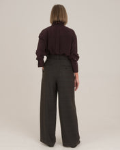 Load image into Gallery viewer, Fluid Suit Trouser