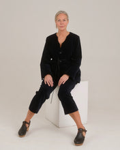 Load image into Gallery viewer, Scalloped Neck Blazer