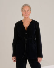 Load image into Gallery viewer, Scalloped Neck Blazer