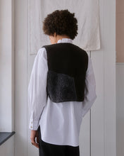 Load image into Gallery viewer, Reversible Ara Waistcoat