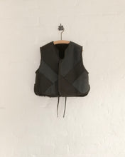 Load image into Gallery viewer, Reversible Ara Waistcoat