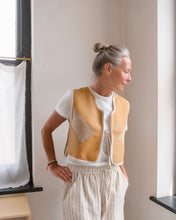 Load image into Gallery viewer, Ara Sheepskin Waistcoat