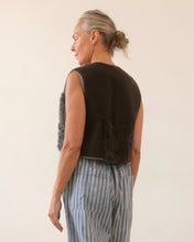Load image into Gallery viewer, Reversible Ara Waistcoat