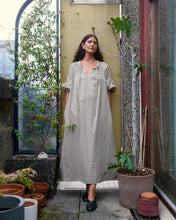 Load image into Gallery viewer, Willow Dress