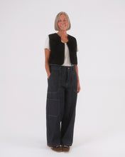 Load image into Gallery viewer, Reversible Ara Waistcoat