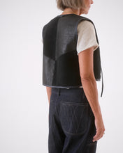Load image into Gallery viewer, Reversible Ara Waistcoat