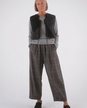 Load image into Gallery viewer, Reversible Ara Waistcoat