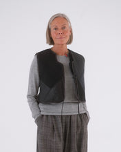 Load image into Gallery viewer, Reversible Ara Waistcoat