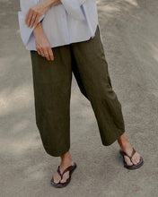 Load image into Gallery viewer, Le Garçon Trousers